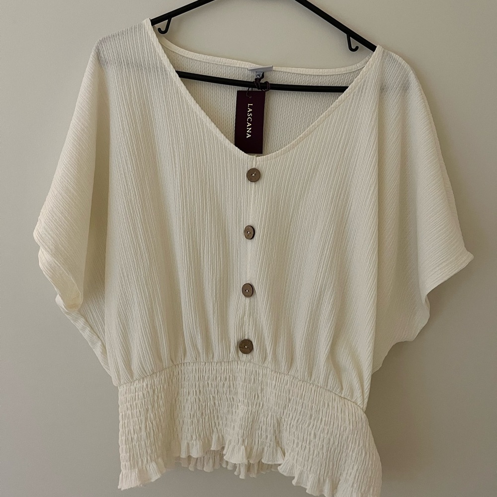 Lascana NWT shortsleeved white top.